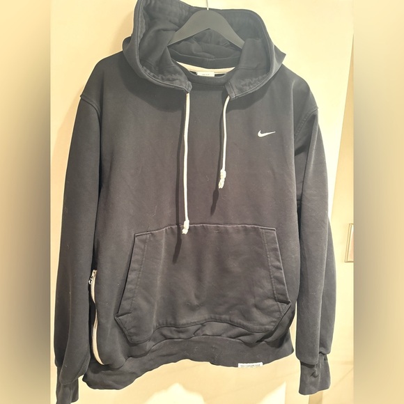 Nike Men’s Standard issue black hoodie size large - Picture 1 of 5